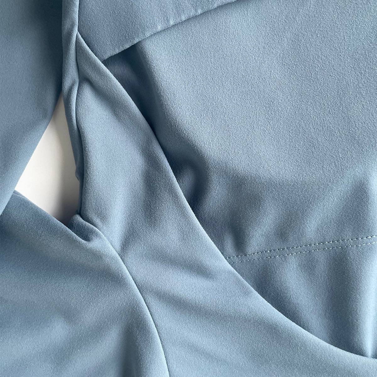 Women's long-sleeved yoga top  - Fitness & Nutrition Lab recensie en prijs